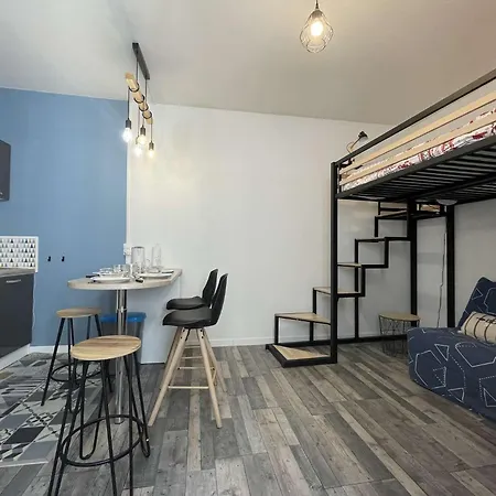 - A - Lr180-011 Apartment La Rochelle (Charente-Maritime)